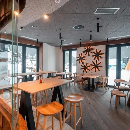 Centrala 10 Apartman *